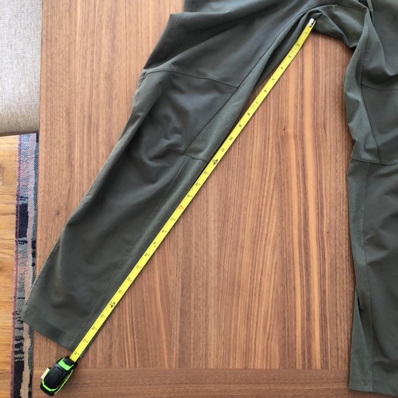 Lululemon license to train pant - Picture 8 of 9